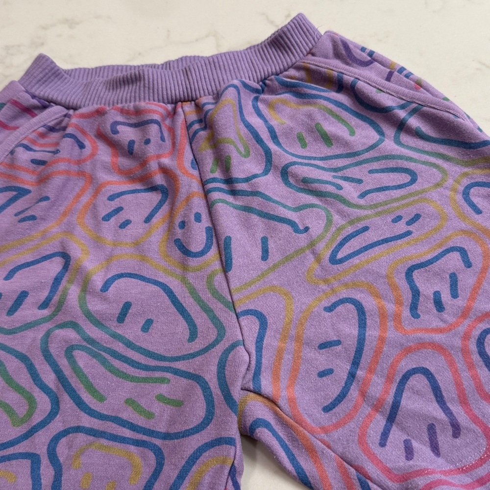 Chaser Girls Happy Face Long Shorts - Picture 2 of 3